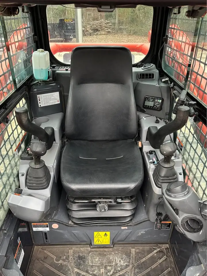 2022 Kubota SVL75-2 HFWC photo 9