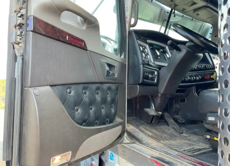 2020 Kenworth W900 photo 15