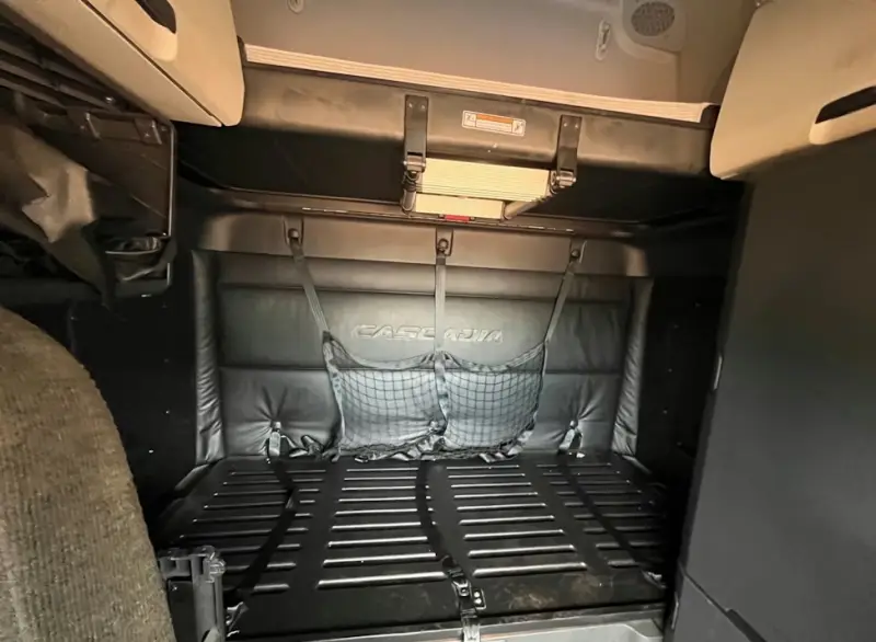 2023 Freightliner Cascadia Sleeper photo 23