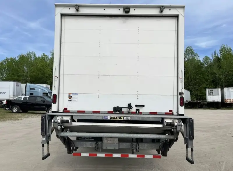 2022 Freightliner M2 photo 8