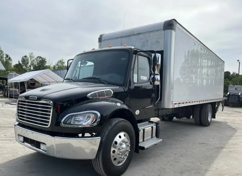 2022 Freightliner M2 photo 1