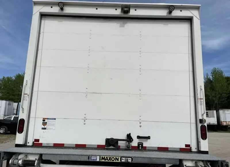 2022 Freightliner M2 photo 11