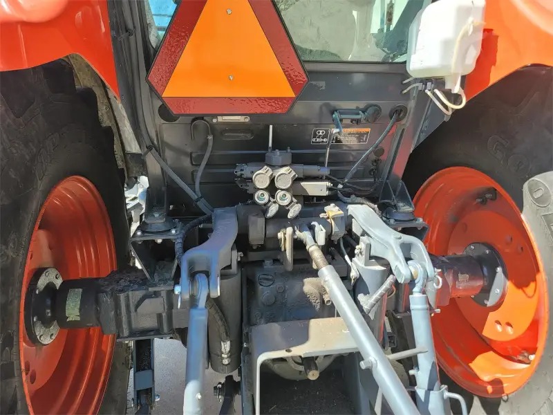 2020 KUBOTA M5-111D Front Loader photo 26