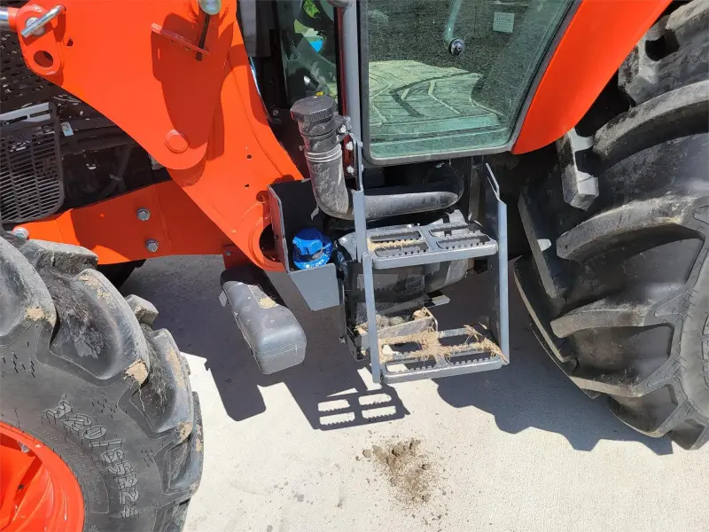 2020 KUBOTA M5-111D Front Loader photo 37