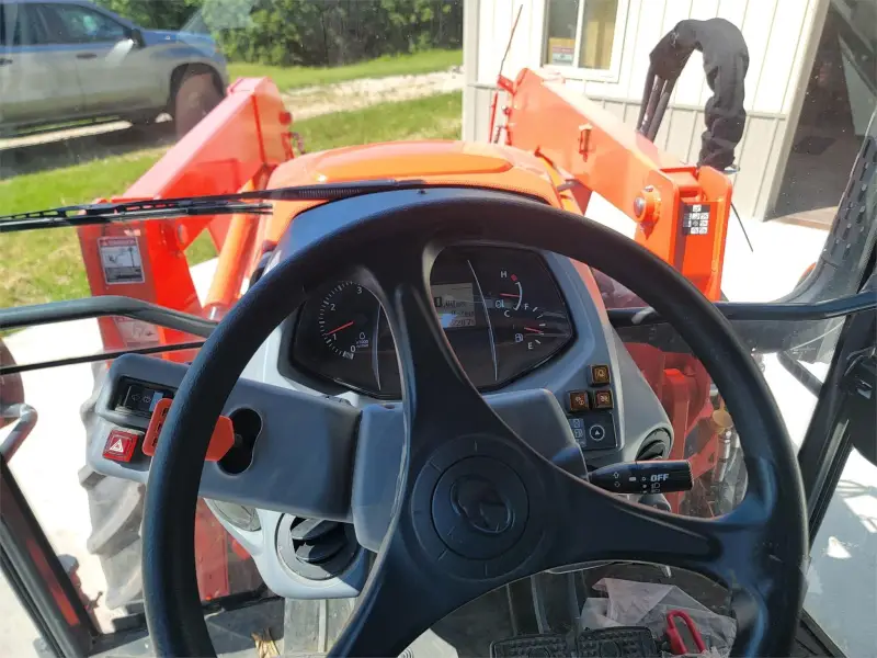 2020 KUBOTA M5-111D Front Loader photo 21