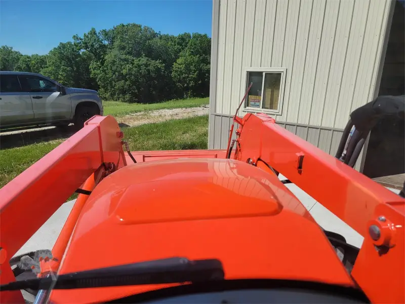 2020 KUBOTA M5-111D Front Loader photo 13