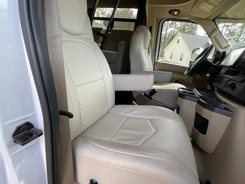 2022 Jayco Greyhawk Prestige 29MVP photo 9