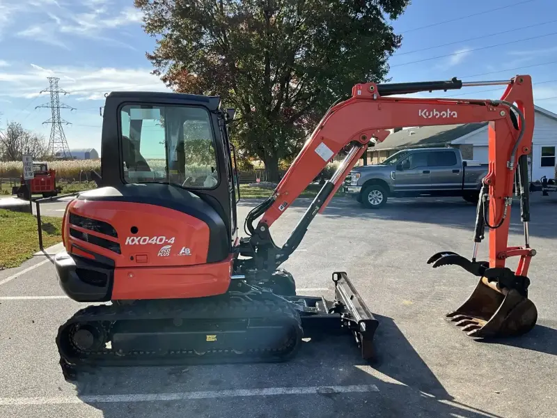 2022 Kubota KX040-4 Mini Excavator photo 33