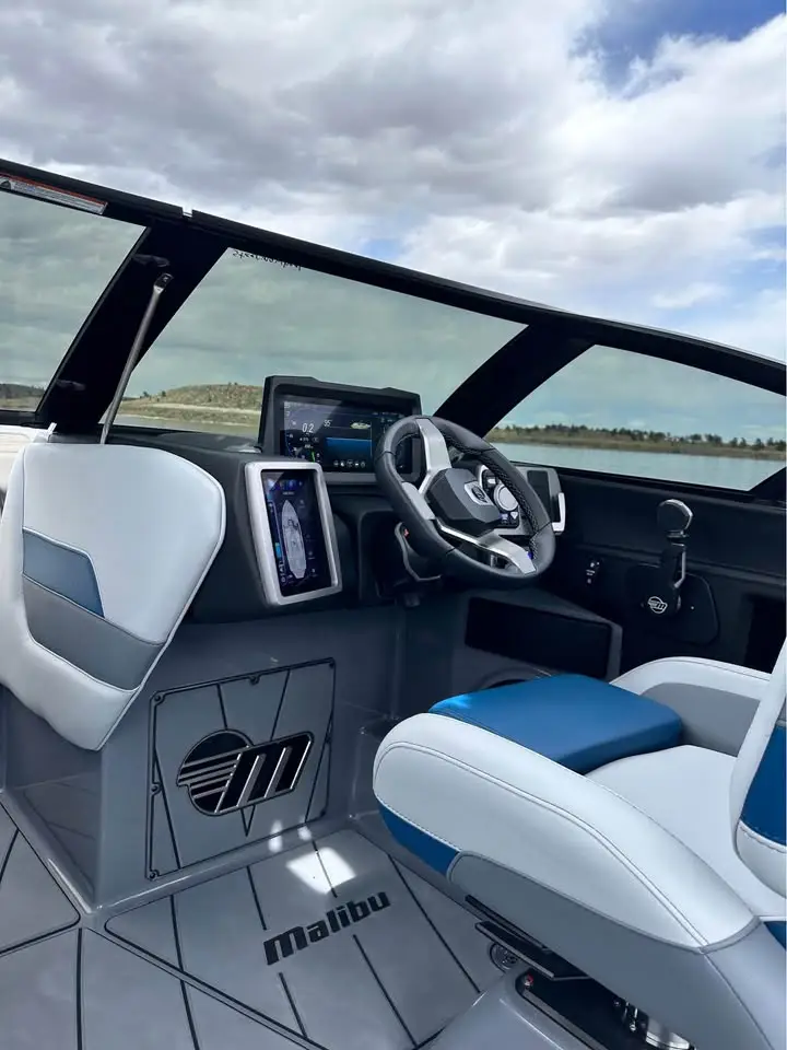 2023 Malibu 23LSV photo 3