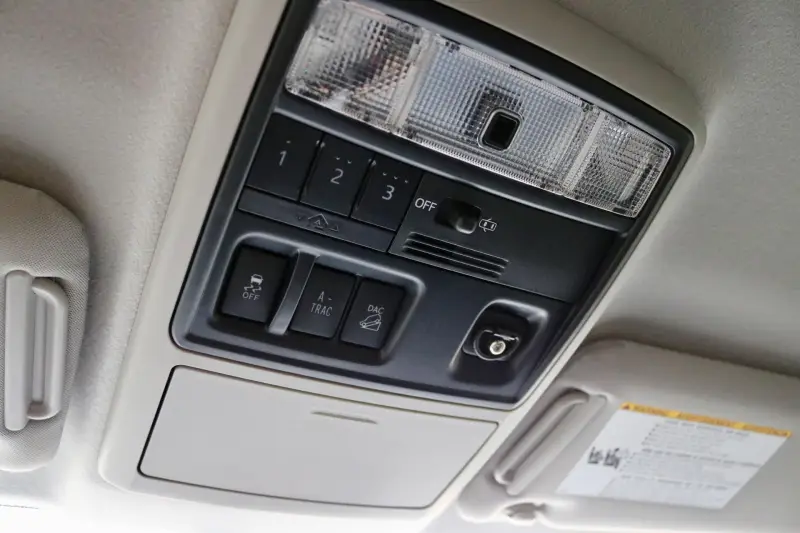 2016 Toyota 4Runner SR5 4x4 photo 29