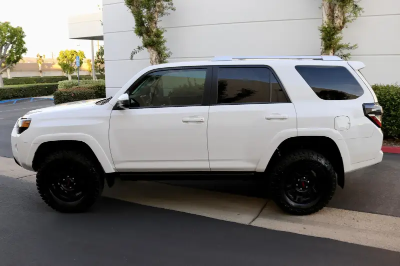 2016 Toyota 4Runner SR5 4x4 photo 10