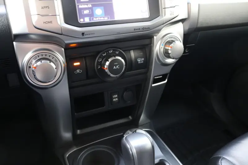 2016 Toyota 4Runner SR5 4x4 photo 26