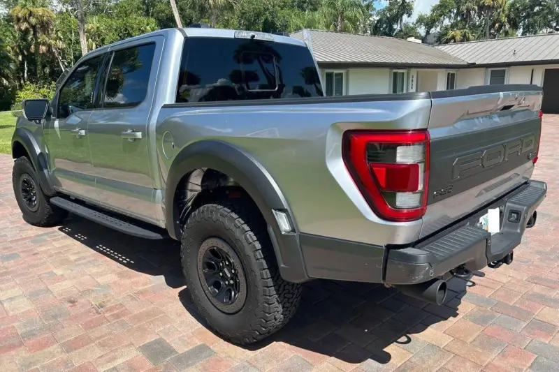 2022 Ford F-150 Raptor photo 22