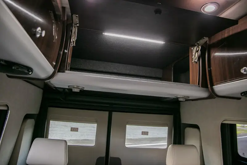 2018 Airstream Interstate EXT 4WD Grand Tour photo 41