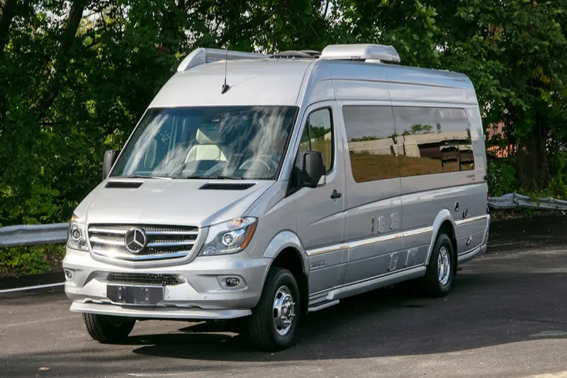 2018 Airstream Interstate EXT 4WD Grand Tour photo 9