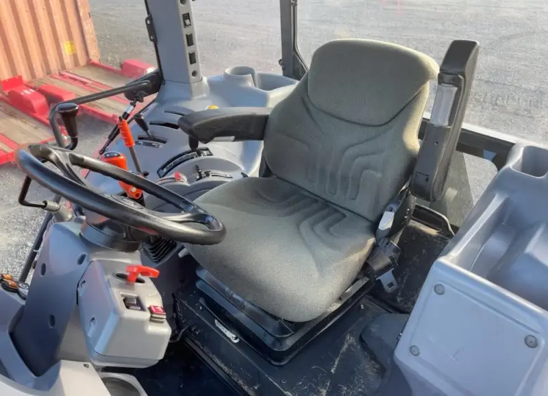 2016 Kubota M5 photo 15