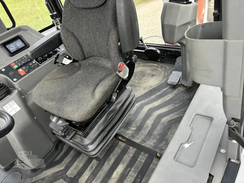 2024 Bobcat B760 Backhoe photo 9