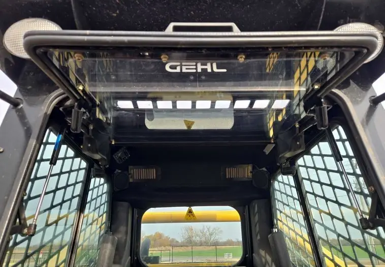 2023 Gehl VT320 photo 43