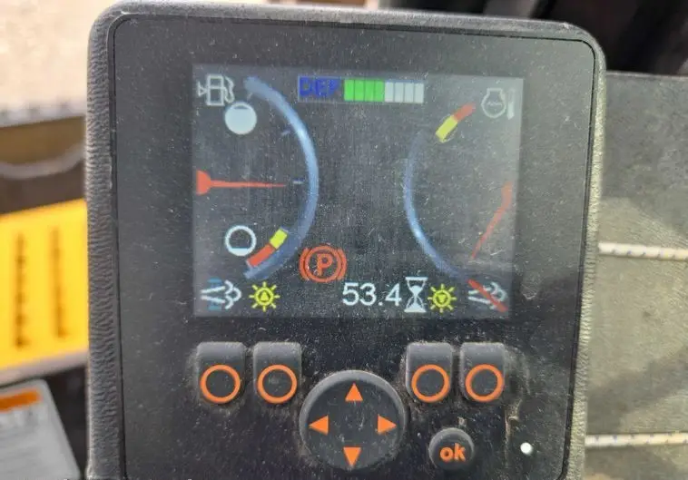 2023 Gehl VT320 photo 39