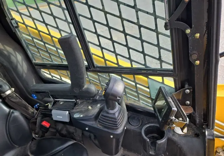 2023 Gehl VT320 photo 30