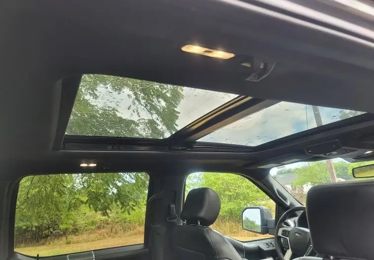 2020 Ford F150 Lariat SuperCrew photo 39