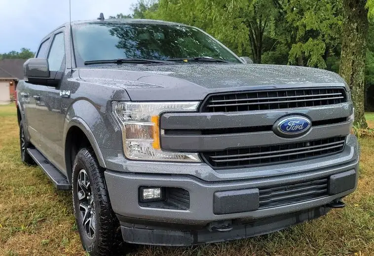 2020 Ford F150 Lariat SuperCrew photo 3