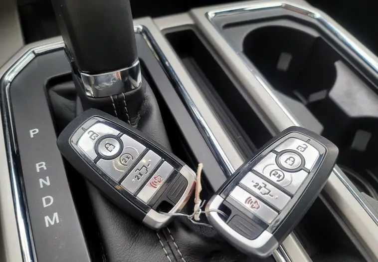 2020 Ford F150 Lariat SuperCrew photo 27