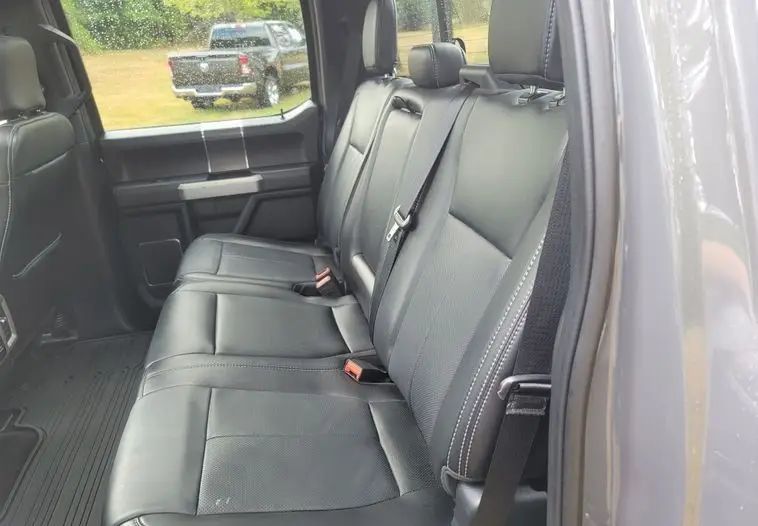 2020 Ford F150 Lariat SuperCrew photo 33