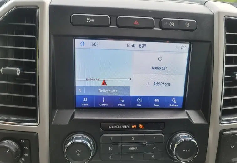 2020 Ford F150 Lariat SuperCrew photo 25