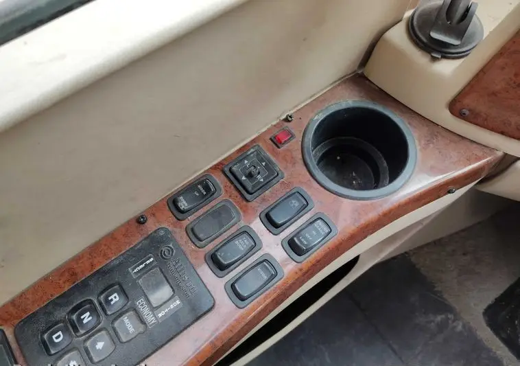 2007 Newmar Dutch Star 4304 photo 94