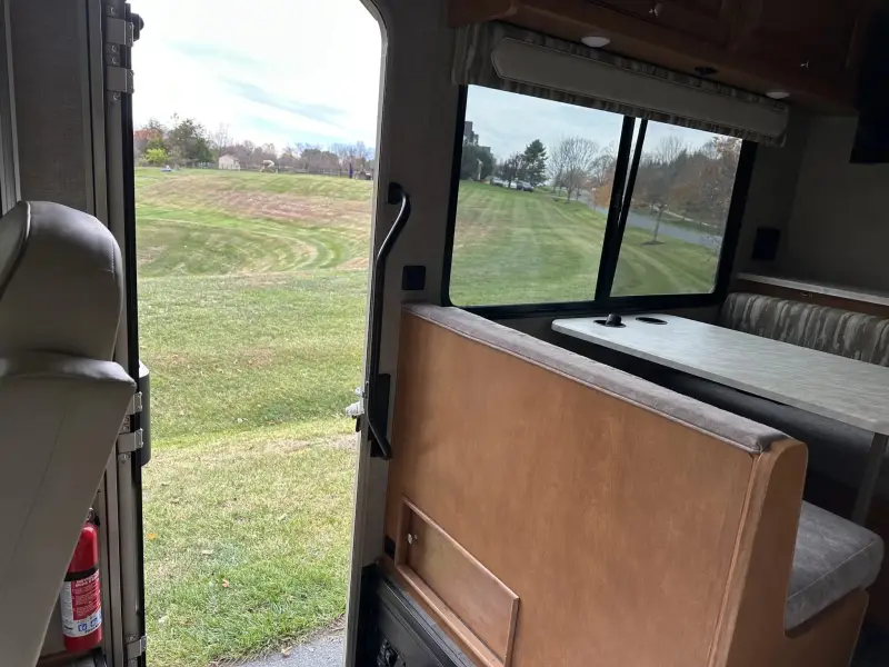 2019 Winnebago Vista 29VE photo 50