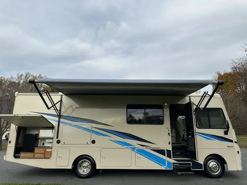 2019 Winnebago Vista 29VE photo 63