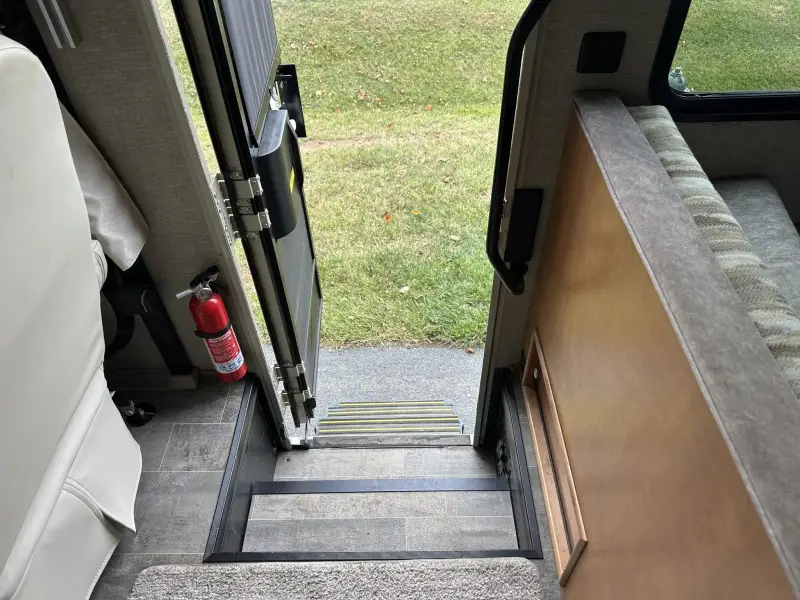 2019 Winnebago Vista 29VE photo 33
