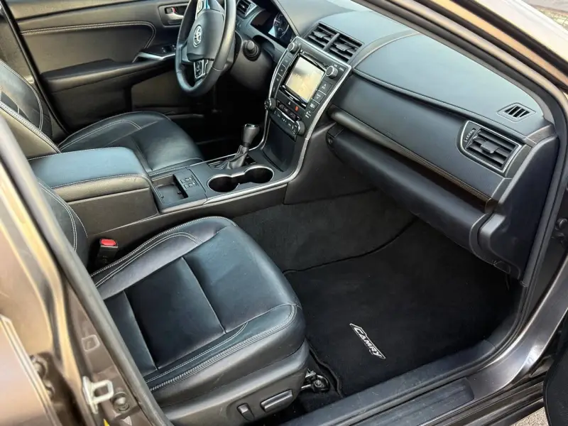 2017 Toyota Camry photo 20