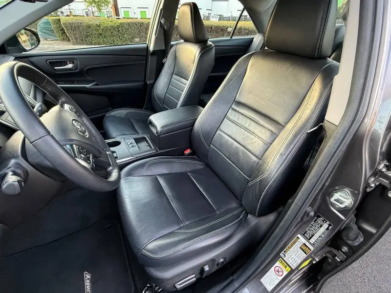 2017 Toyota Camry photo 23