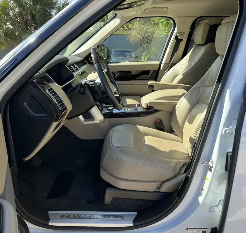 2020 Land Rover Range Rover P525 HSE photo 20