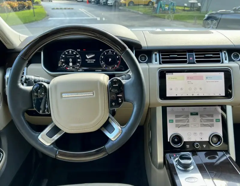 2020 Land Rover Range Rover P525 HSE photo 22