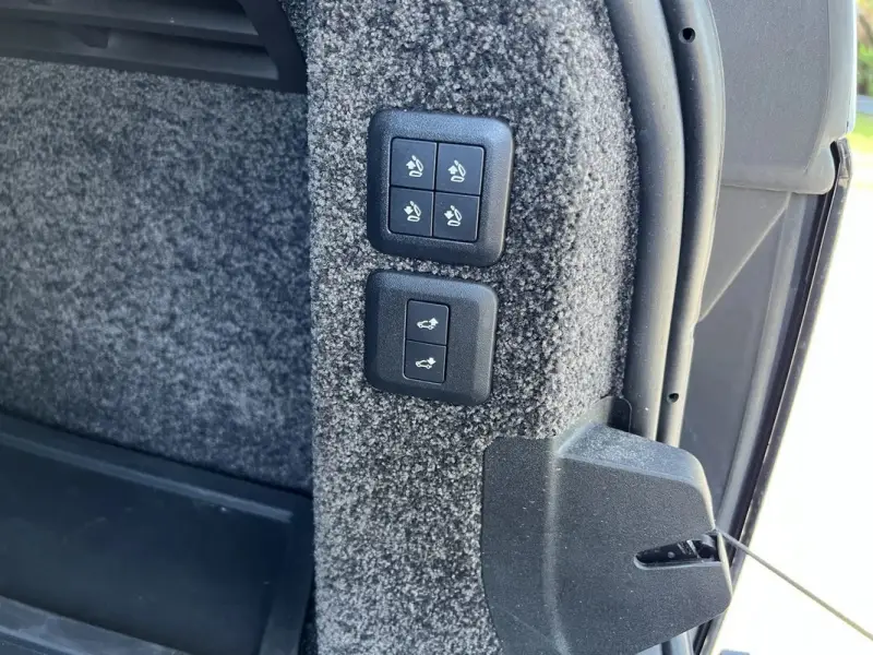 2020 Land Rover Range Rover P525 HSE photo 30
