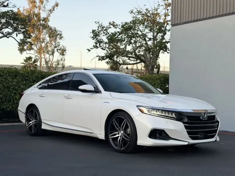 2022 Honda Accord photo 3