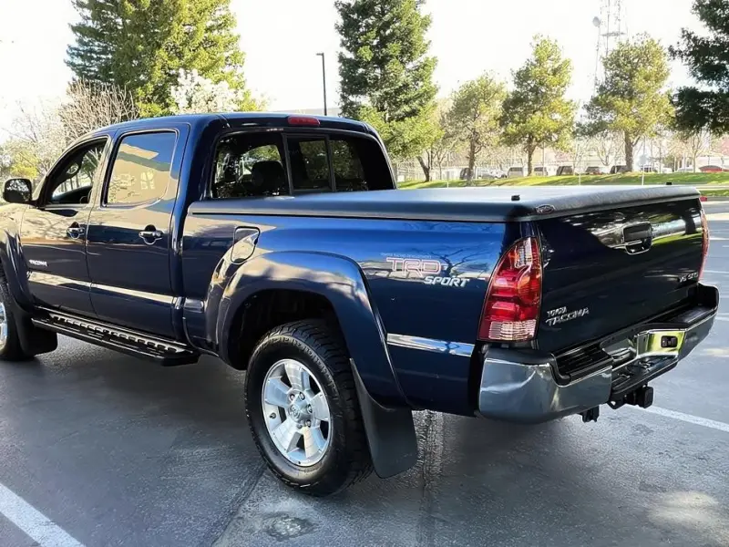 2008 Toyota Tacoma 4WD photo 5