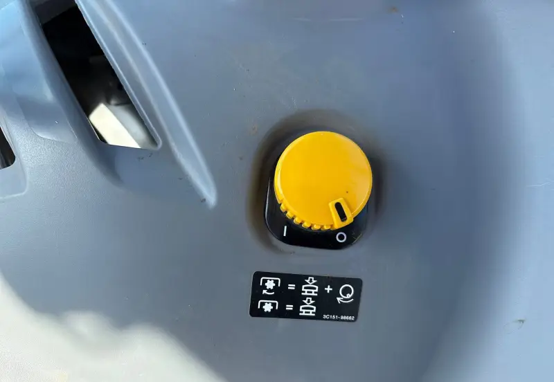 2022 Kubota M5-111D photo 52