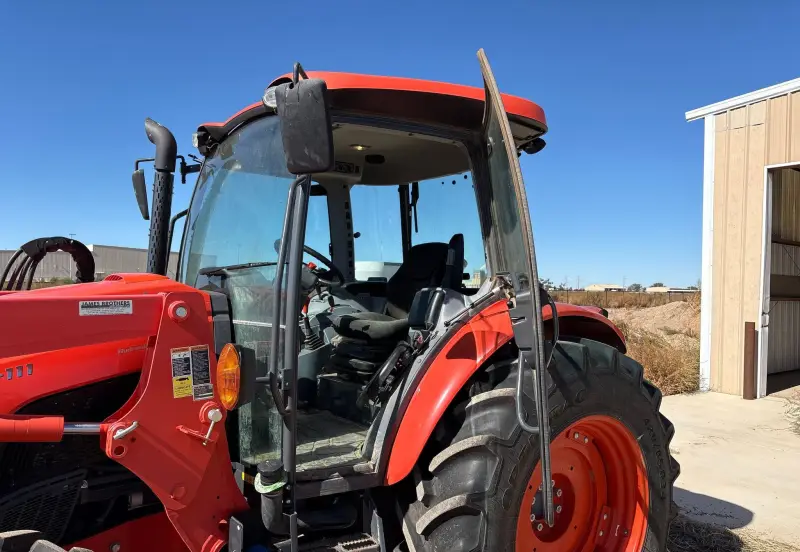 2022 Kubota M5-111D photo 30