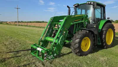 2022 John Deere 6120M
